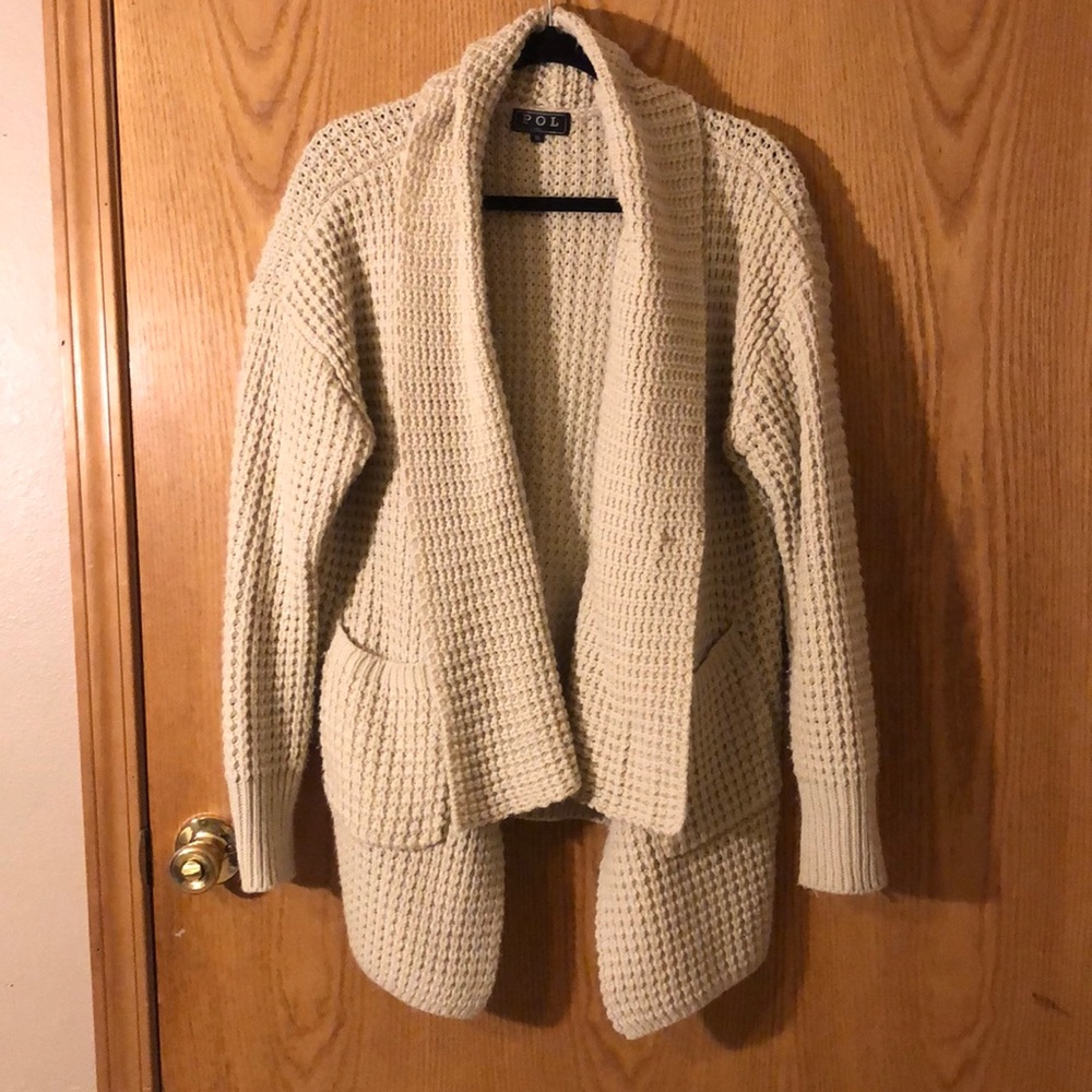 Sweater/Cardigan